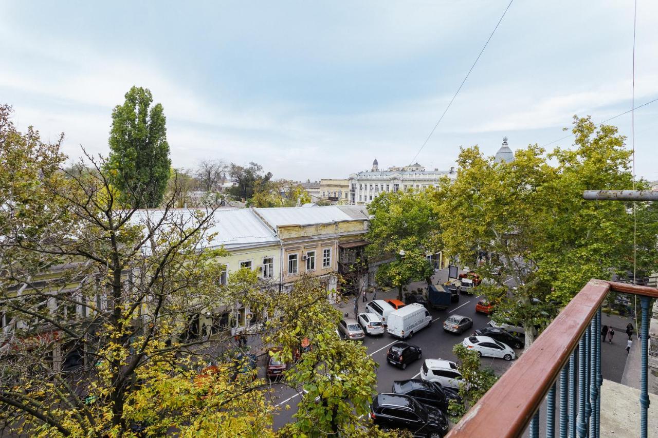 2 Bedroom On Deribasovskaya Str. Odessa Buitenkant foto